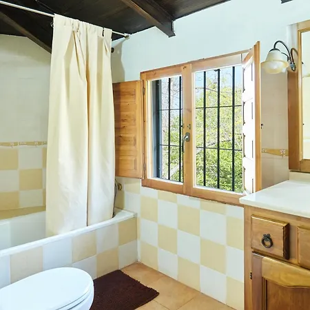 Angostones Country house